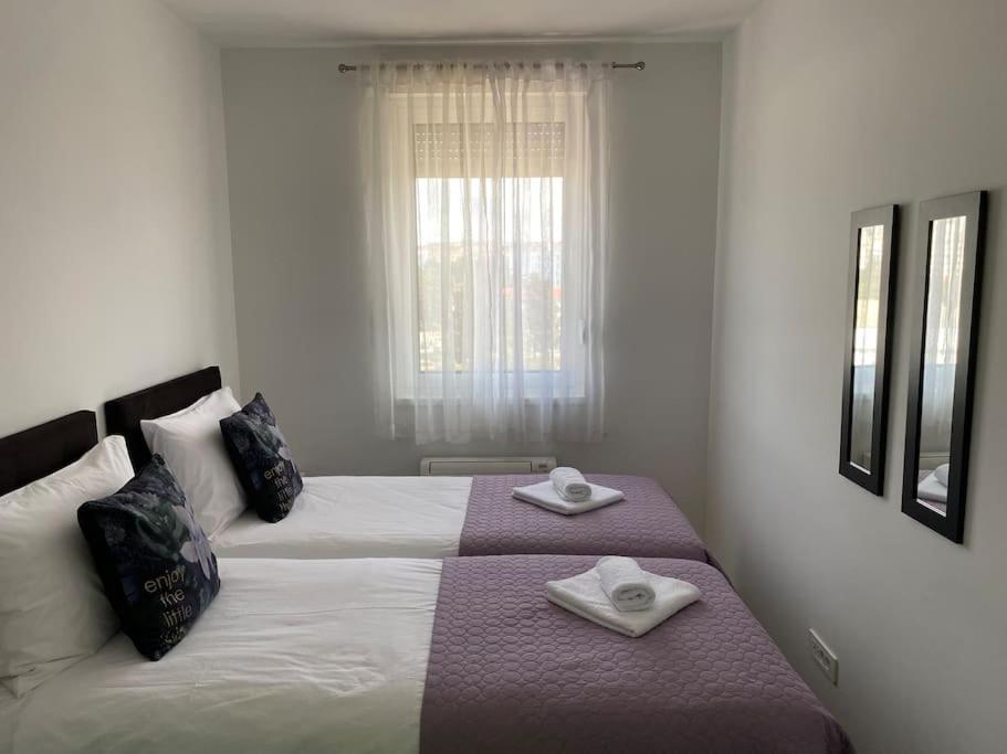 New Modern Near Old Town - Private Parking Apartmán *