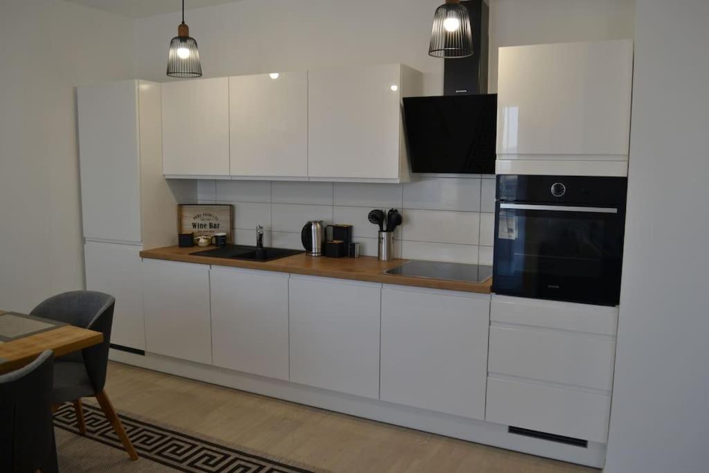 New Modern Near Old Town - Private Parking Zadar