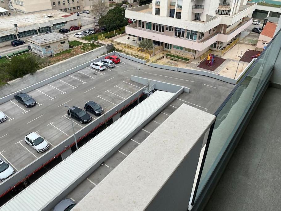 Apartmán New Modern Near Old Town - Private Parking
